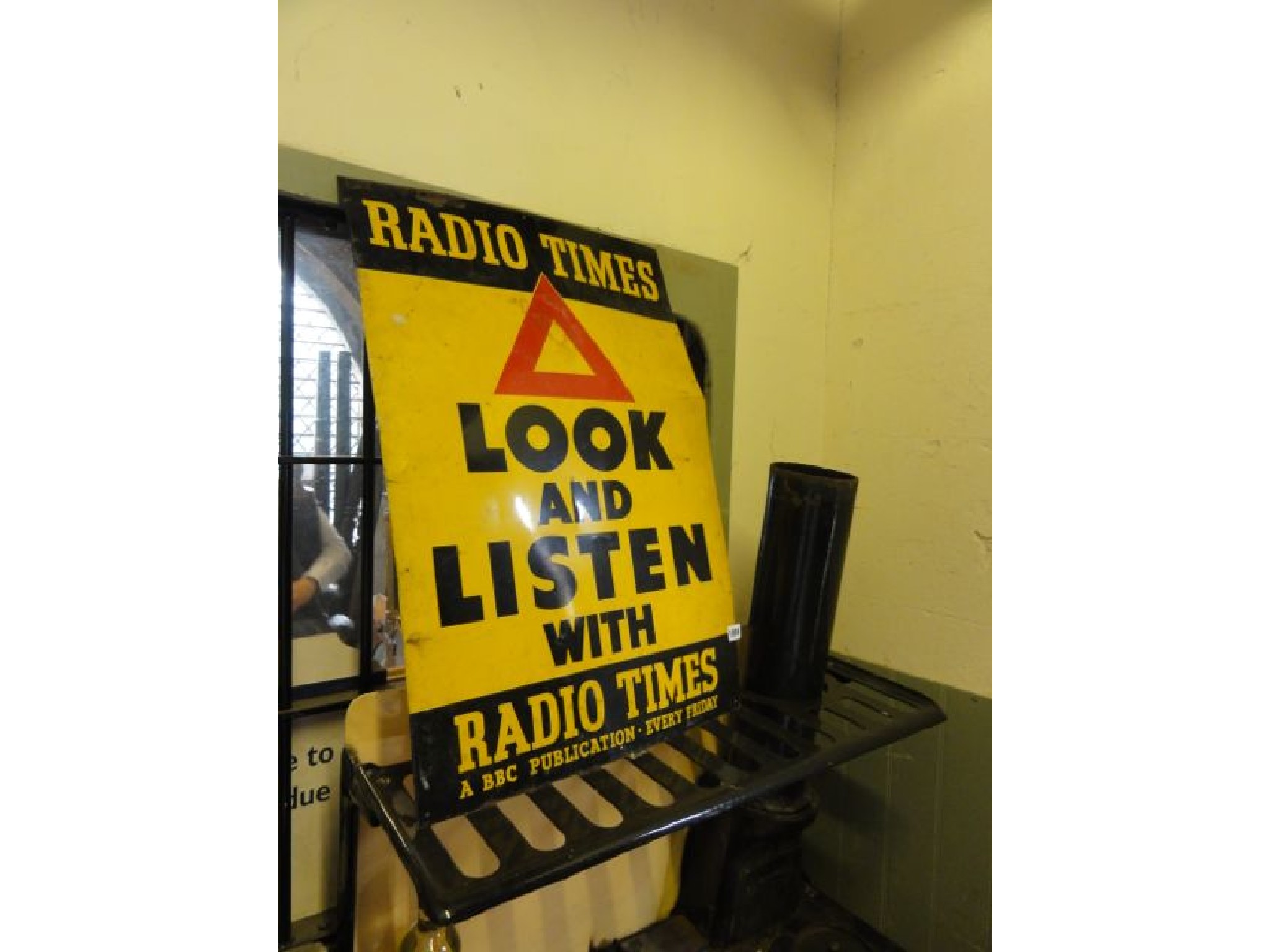 Appraisal: A tin sign of rectangular form advertising Radio Times x