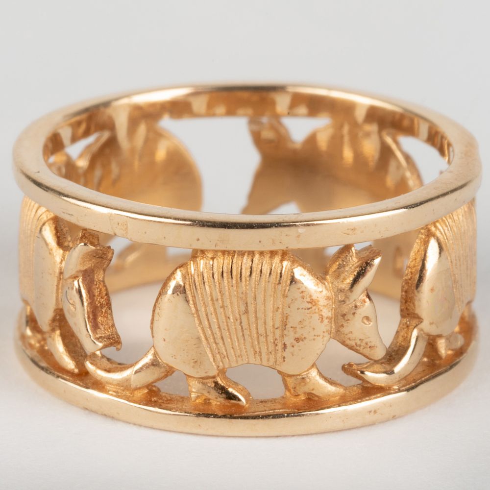 Appraisal: James Avery k Gold Armadillo Ring Marked 'JA' ' k'