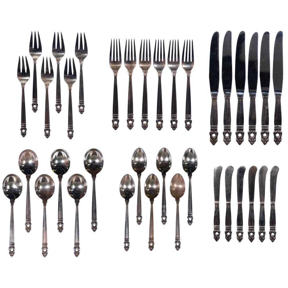 Appraisal: INTERNATIONAL ROYAL DANISH STERLING SILVER FLATWARE SERVICE items including -inch