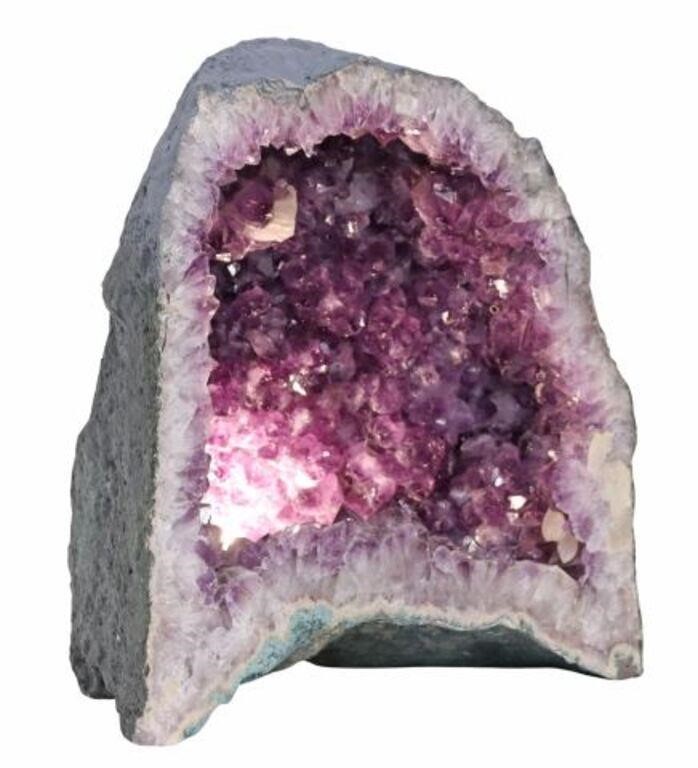 Appraisal: Amethyst cathedral geode fashioned as a single light lamp with