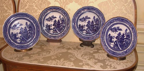 Appraisal: Title Spode Plates in Blue Willow Pattern comprising - inch