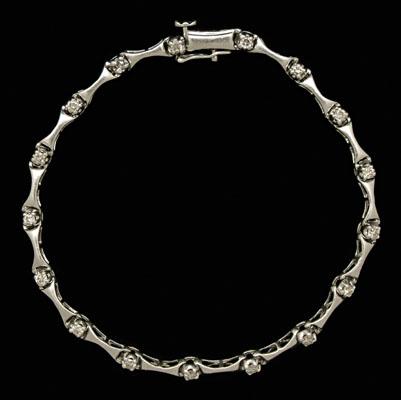 Appraisal: Platinum diamond bracelet round brilliant-cut diamonds total estimated weight cts