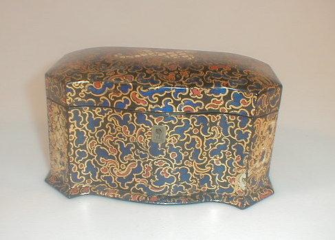 Appraisal: A Jennens Bettridge papier mach serpentine tea caddy of unusual