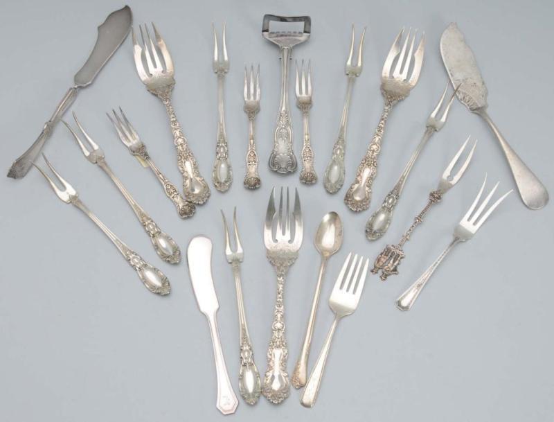 Appraisal: Lot of American Silver Forks Other Utensils Description Weighs troy