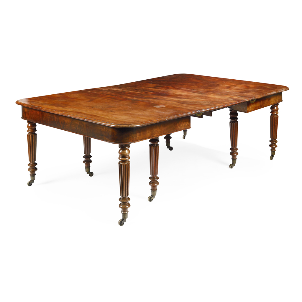 Appraisal: REGENCY MAHOGANY EXTENDING DINING TABLE EARLY TH CENTURY the rounded