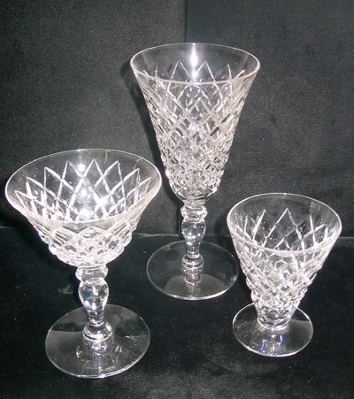 Appraisal: A TWENTY TWO PIECE AMERICAN HAWKES SIGNED STEMWARE SET in