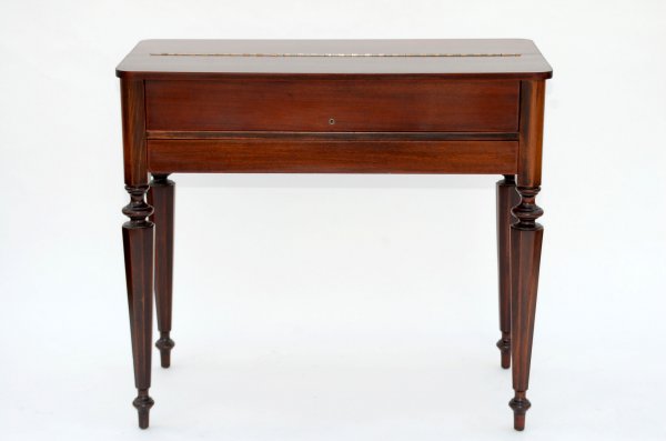 Appraisal: Spinet desk Mahogany Lift top Turned legs c Interior with