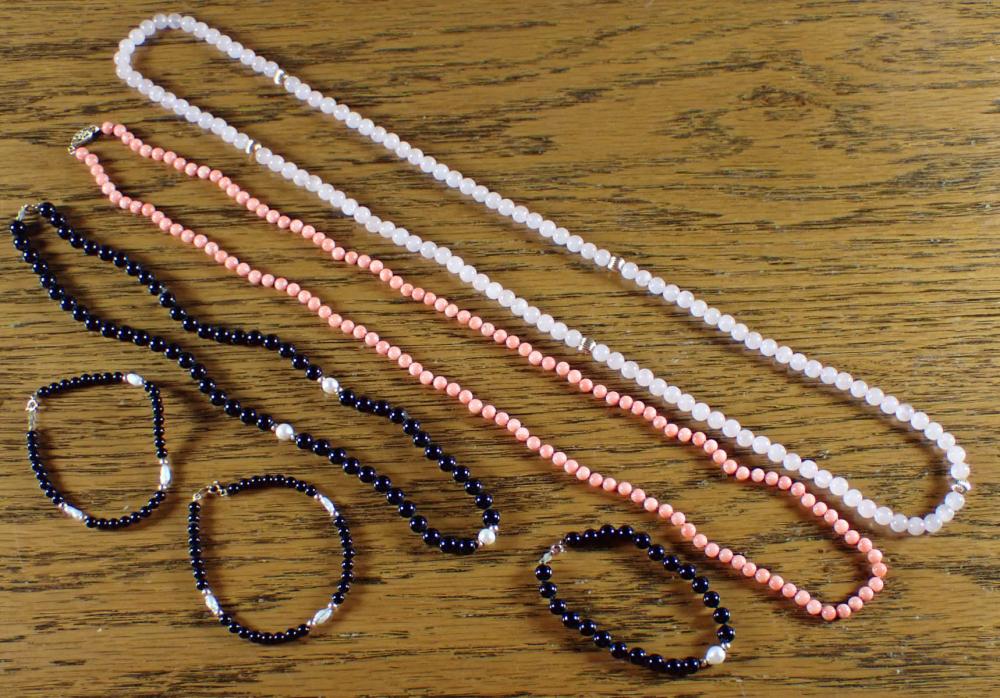 Appraisal: SIX ARTICLES OF GEMSTONE BEAD JEWELRY including a - strand