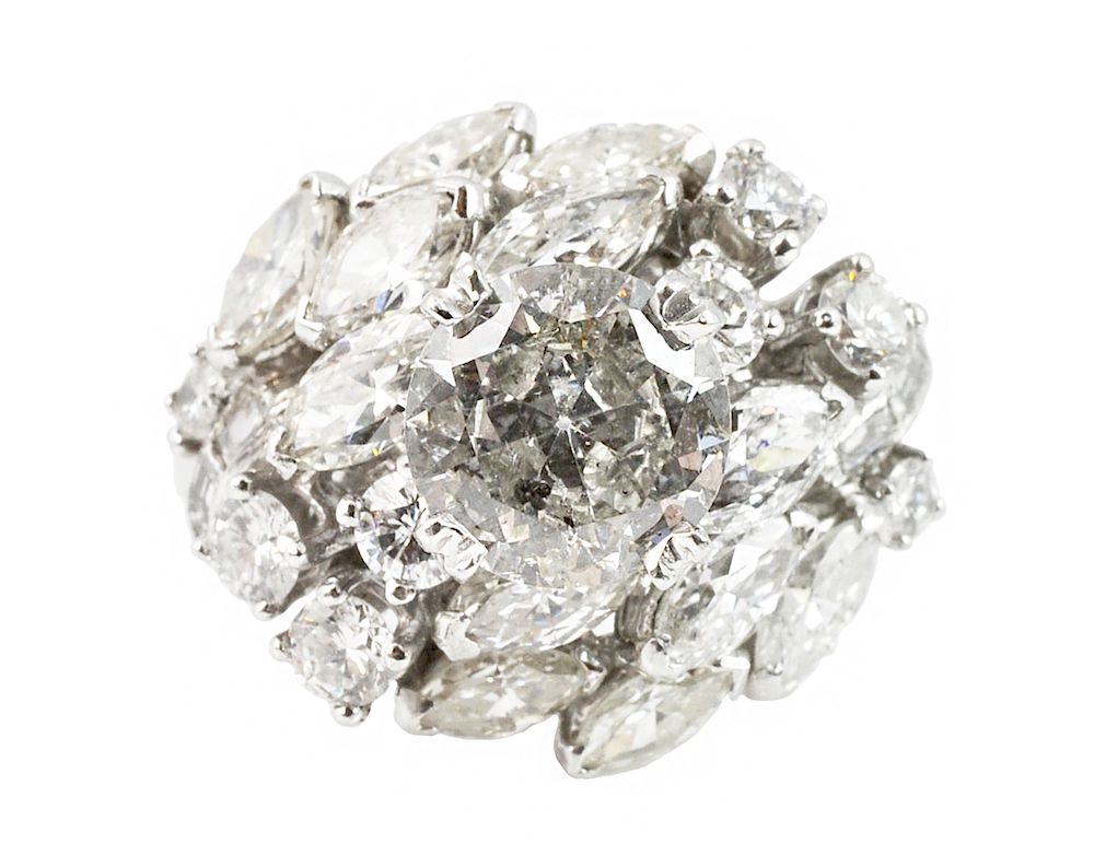 Appraisal: Ladies Cts Diamond Cluster Ring in Platinum Ladies diamond ring