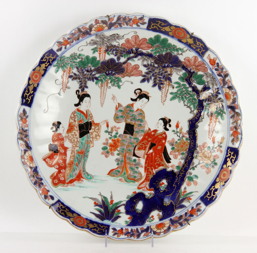 Appraisal: - Japanese Imari Charger Japanese Imari charger with scalloped edges