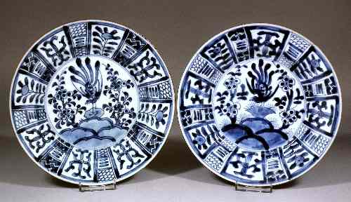 Appraisal: Two Chinese blue and white porcelain plates painted with exotic