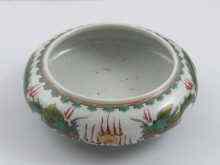 Appraisal: A Chinese famille vert ceramic squat bowl with green dragons