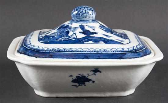 Appraisal: Chinese Export Canton style porcelain cut-corner covered vegetable dish marked