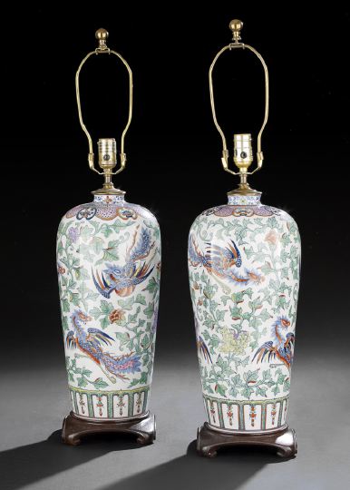 Appraisal: Large Pair of Chinese Porcelain Vases th century of baluster