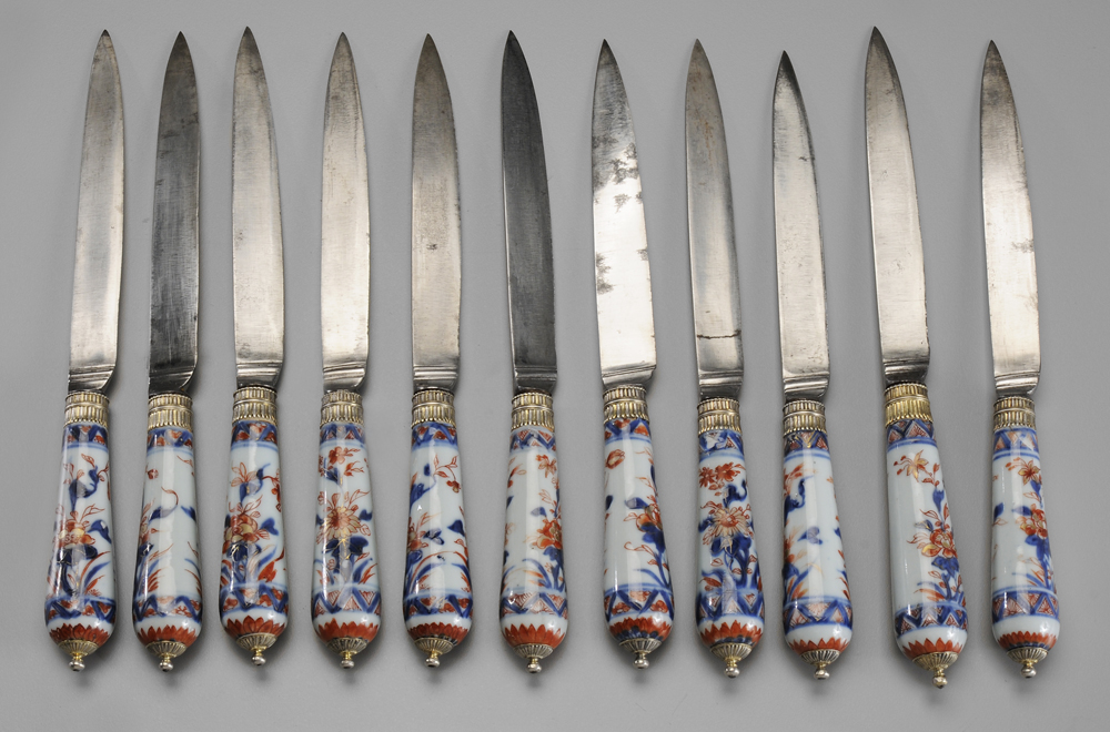 Appraisal: Eleven Porcelain-Handle Knives probably British th century Imari style porcelain