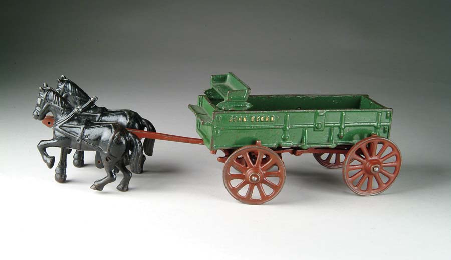 Appraisal: JOHN DEERE FARM WAGON Manufactured by Vindex Toys A green