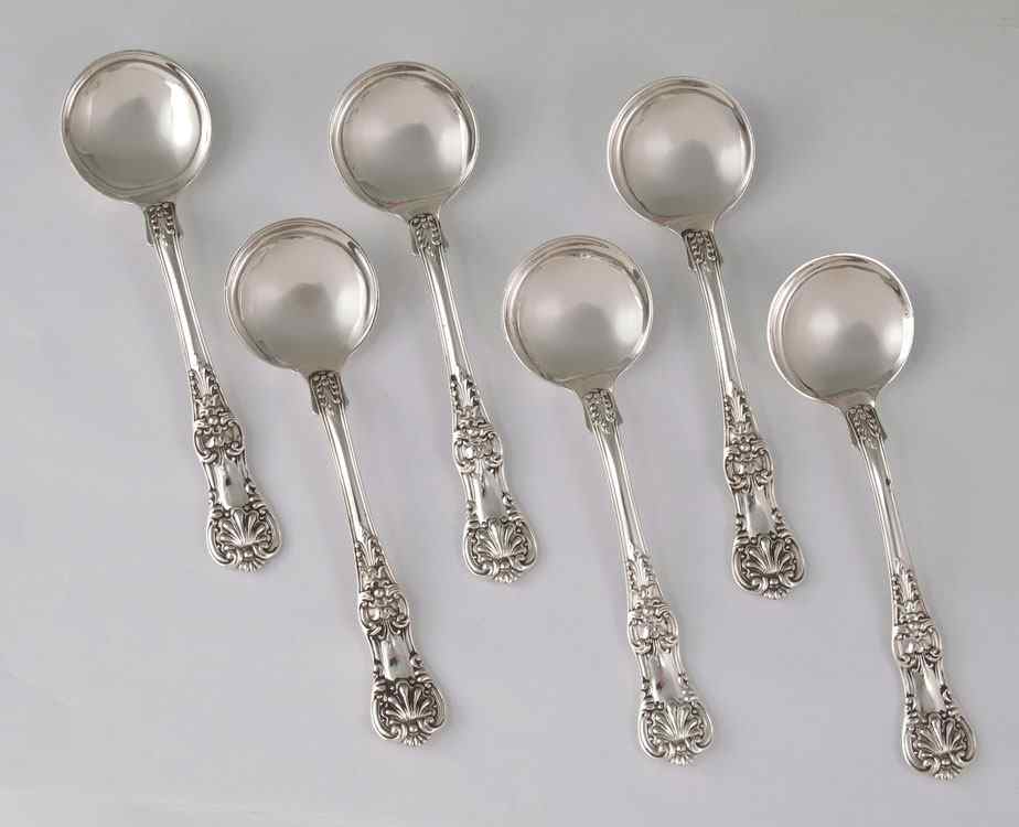 Appraisal: TIFFANY CO ENGLISH KING STERLING SOUP SPOONS Set of sterling