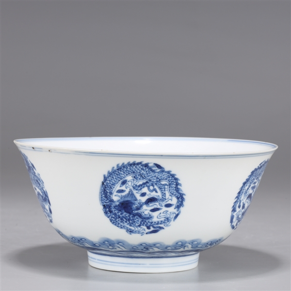 Appraisal: th th century Qing dynasty Chinese blue and white porcelain