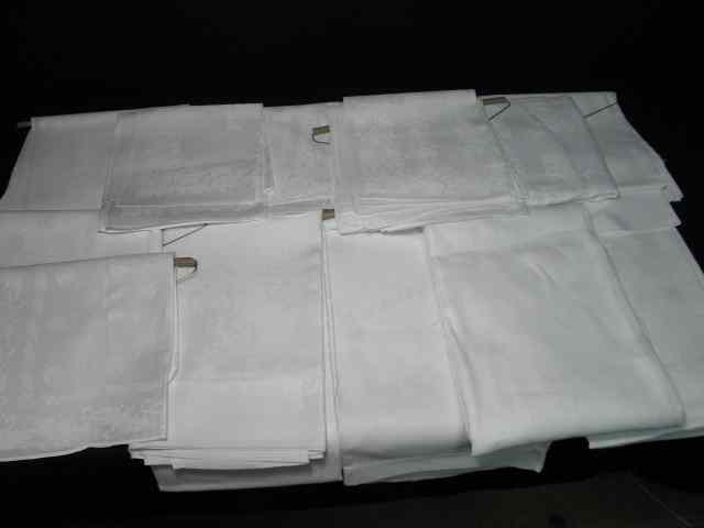 Appraisal: Lot of assorted Damask napkins and tablecloths Various sizes and