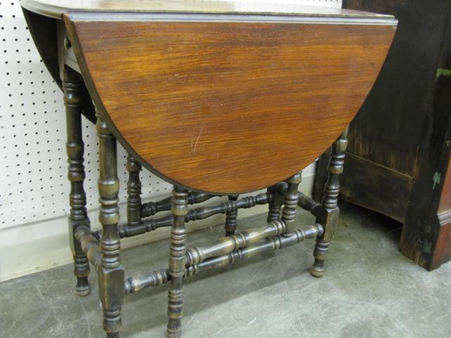 Appraisal: Gateleg Drop Leaf Dining Table natural finish top base and