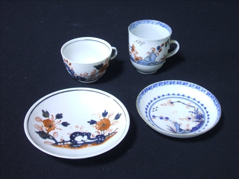 Appraisal: TWO ITALIAN IMARI CUPS AND SAUCERS The first Cozzi c