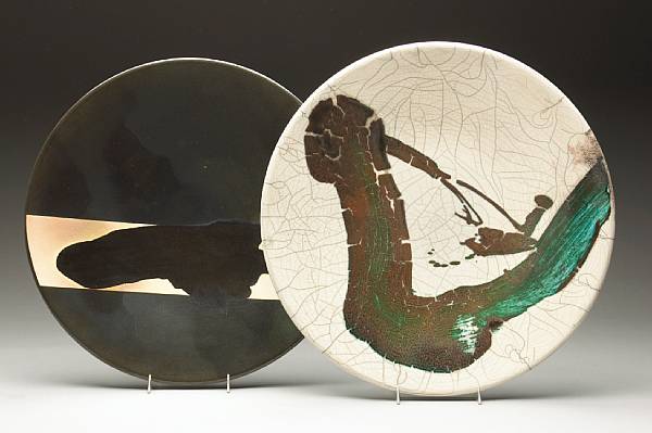 Appraisal: Two studio pottery chargers attributed to Evans Designs Healdsburg California