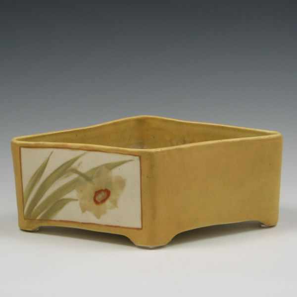 Appraisal: Weller Tulip Box Planter unmarked excellent condition ''w