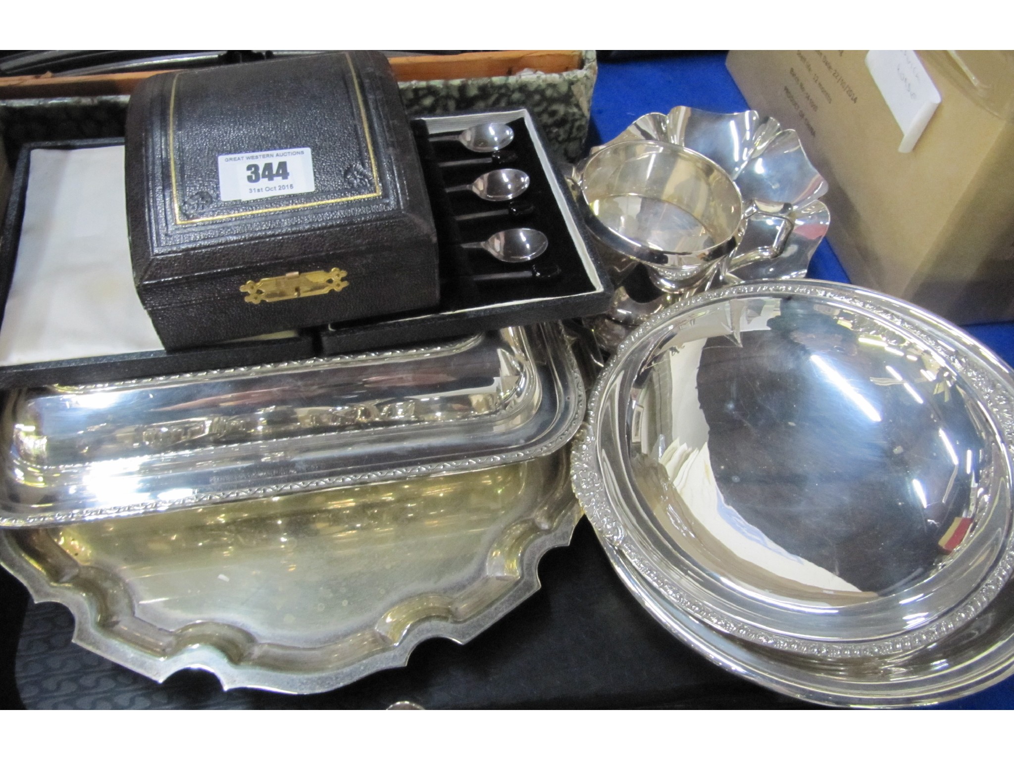 Appraisal: A tray lot of EP - cased spoons dishes etc