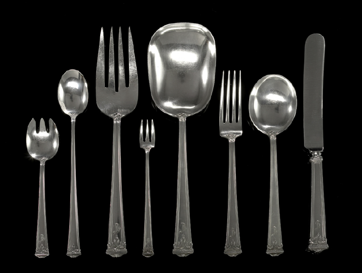 Appraisal: One Hundred Twenty-Six-Piece Set of International Silver's Trianon -Pattern Sterling