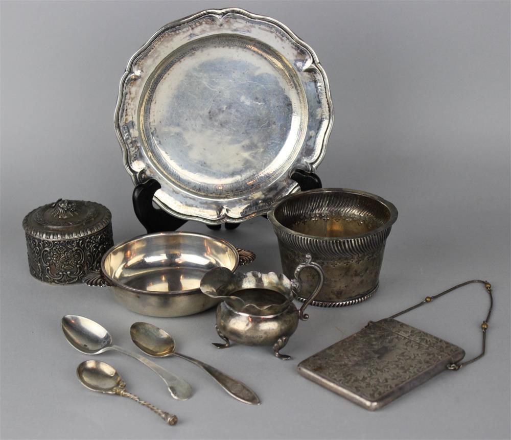 Appraisal: A GROUP OF ENGLISH AND CONTINENTAL PIECES including a circular