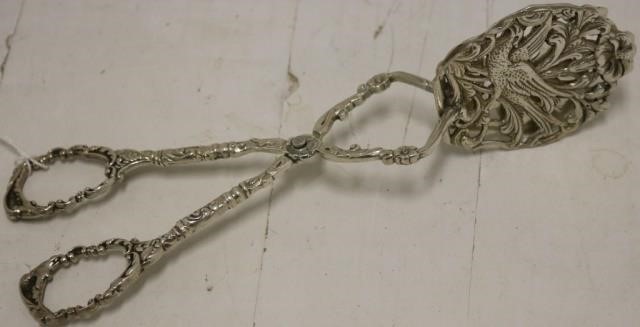 Appraisal: PAIR OF LATE TH C AMERICAN STERLING SILVERASPARAGUS TONGS WITH