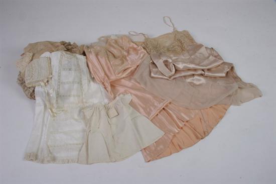 Appraisal: GROUP LINEN AND LACE CLOTHING Some children's clothing including a