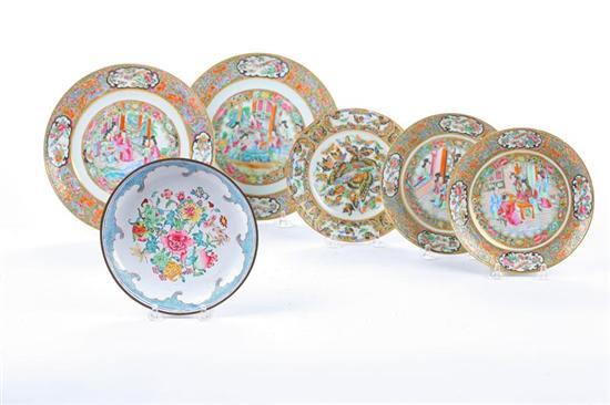 Appraisal: FIVE EXPORT PLATES AND AN ENAMELED DISH China th century