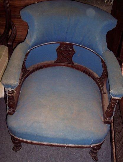 Appraisal: A Victorian mahogany framed tub chair on turned supports with