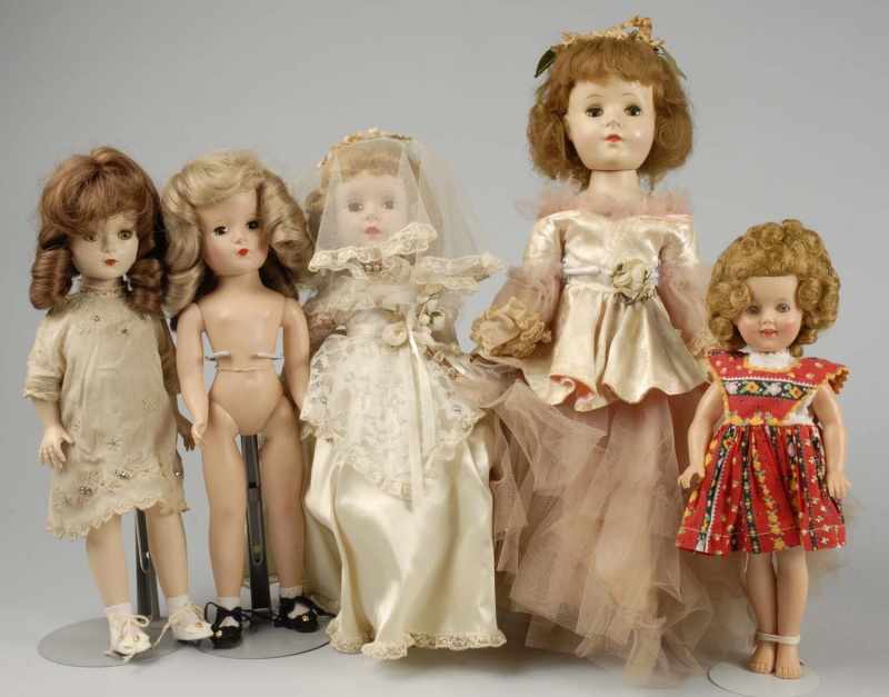 Appraisal: Lot of Hard Plastic and Vinyl Dolls Description Lovely all