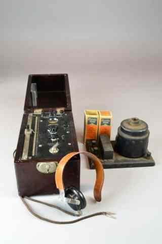 Appraisal: AUDIO METERS 'S- 'SDry cell operated seashore audiometer serial no