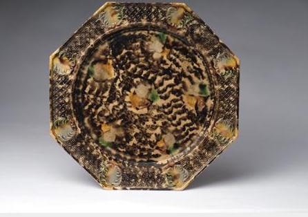 Appraisal: STAFFORDSHIRE CREAMWARE TORTOISESHELL-GLAZED OCTAGONAL PLATTER CIRCA Molded on the rim