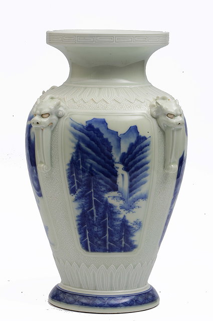 Appraisal: A Japanese Hirado blue and white vaseEdo Meiji period th