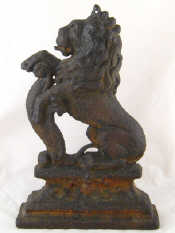 Appraisal: An antique Georgian cast iron doorstop as a lion rampant