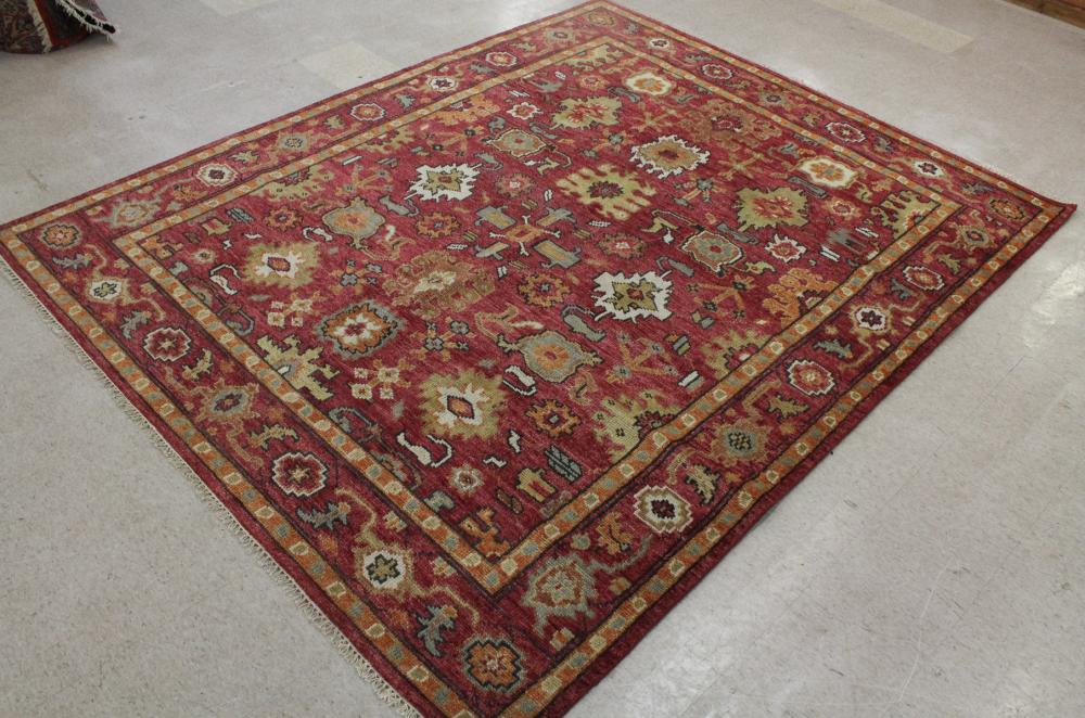 Appraisal: HAND KNOTTED ORIENTAL CARPET Indo-Persian overall stylized floral motif on