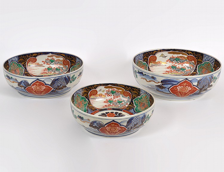 Appraisal: THREE JAPANESE IMAI PORCELAIN GRADUATED BOWLSEarly th Century The underside