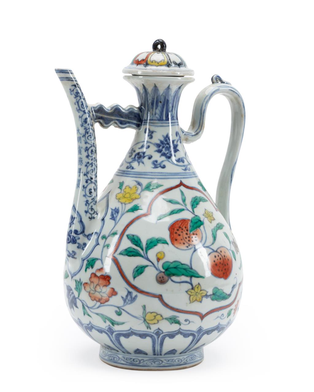 Appraisal: CHINESE MING STYLE DOUCAI LIDDED EWER Chinese Ming style Doucai