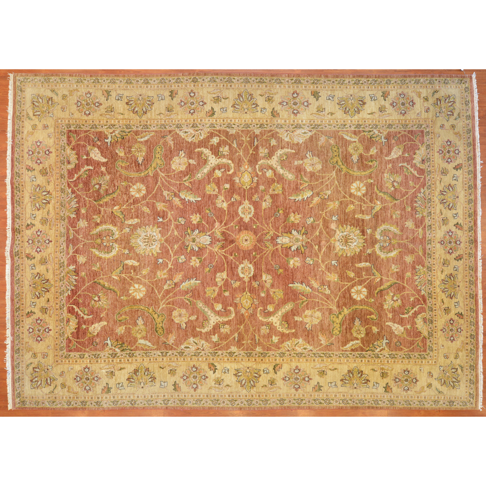 Appraisal: SULTANABAD RUG INDIA X Fourth quarter- th century hand-knotted wool