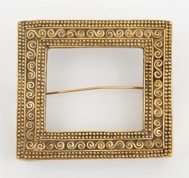 Appraisal: GILT-METAL FRAME BROOCH AND A GOLD AND GLASS STICK PIN