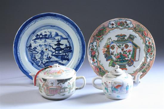 Appraisal: THREE PIECES CHINESE FAMILLE ROSE PORCELAIN th century Two tea