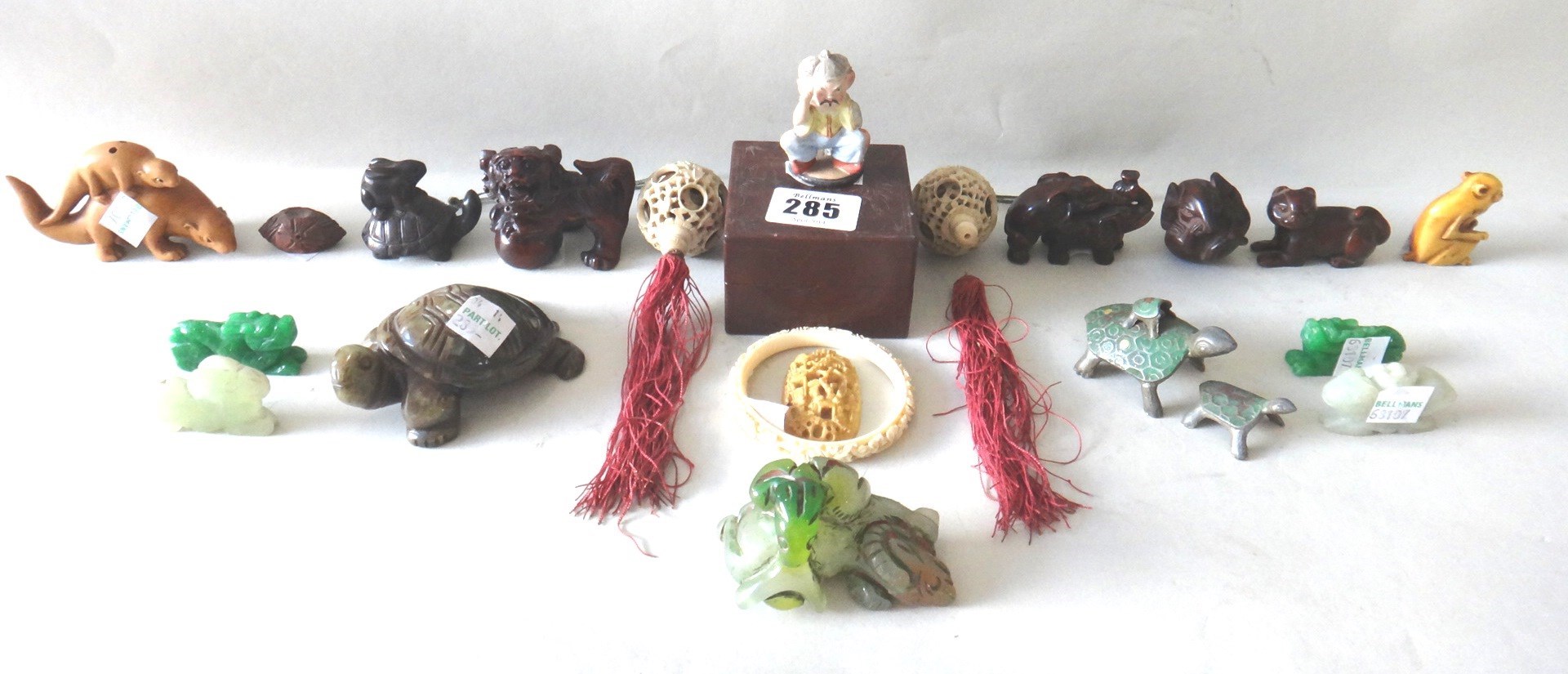 Appraisal: A group of Oriental items late th th century including