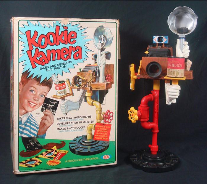 Appraisal: Ideal Kookie Kamera toy set in original box in good