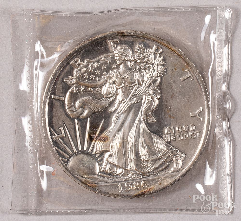 Appraisal: Liberty Eagle lbs fine silver medallion Liberty Eagle lbs fine