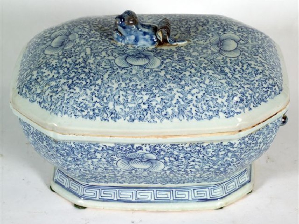 Appraisal: CHINESE EXPORT PORCELAIN TUREEN early th century of canted rectangular