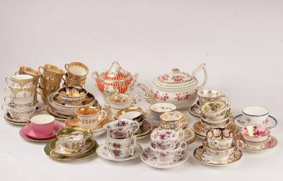 Appraisal: A collection of English porcelain teawares th Century to include